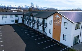 Alps Motel & Apartments